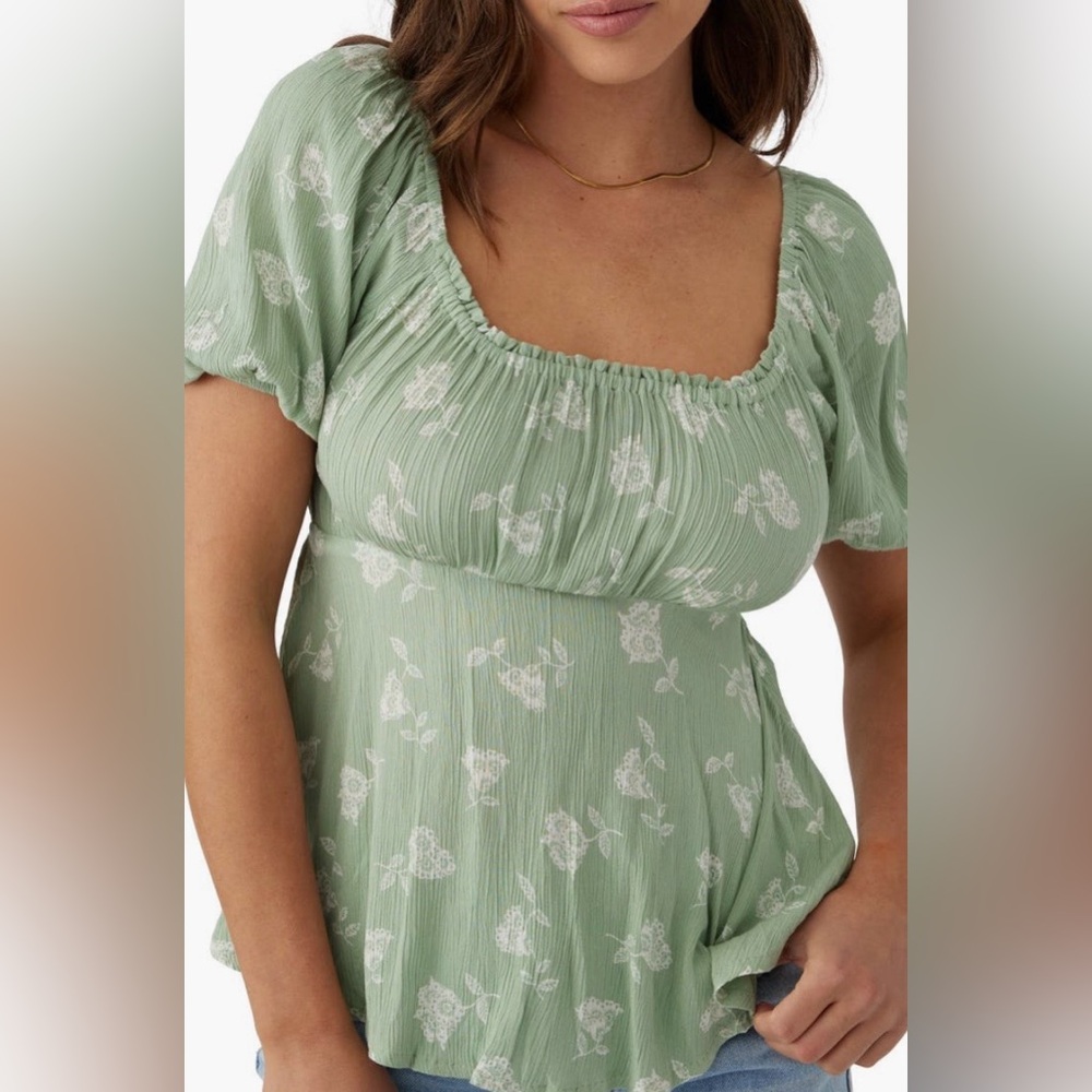 🏄‍♀️ NWT 🏄‍♀️ O’Neill Henriette Floral Puff Sleeve Top, Size M